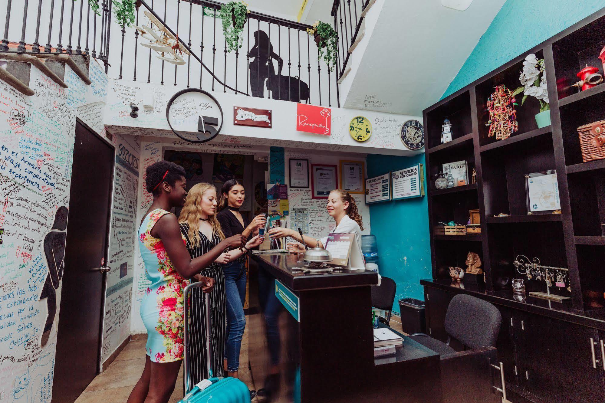 Hostal El Armario León Eksteriør bilde